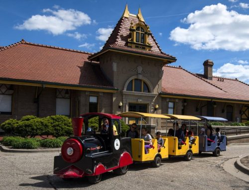 City commissioners support plans for train depot tribute to Roger Reitz